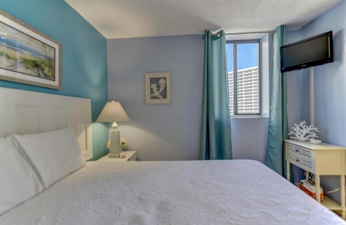 Panama City Beach Apartment | Sunbird Resort by Resort Collection