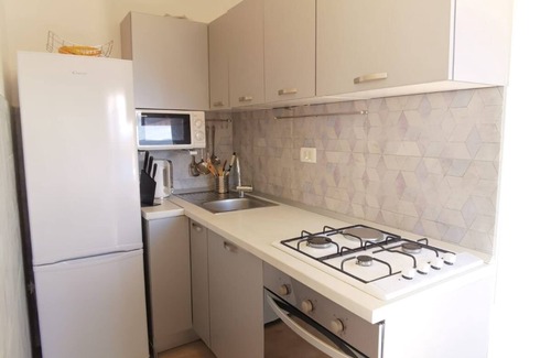 Mimice Apartment | Two bedroom apartment with terrace and sea view Mimice, Omiš (A-14230-b)