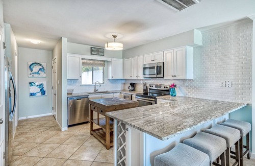 Seacrest House | Wake Up to the Waves at this Cozy Gulf-Front Escape Near Alys & Rosemary Beaches