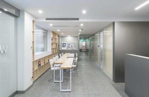 Huaihai Road Commercial Area Hostel | WeFlow Hostel (Shanghai Xintiandi)