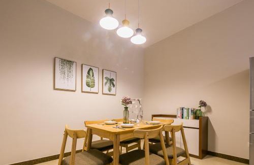 Muslim Quarter Apartment | Xi'an Lianhu·Longshou Business Circle· Locals Apartment 00154940