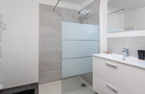 Embrun Apartment | Évasion Bleue - Appt vue sur la montagne