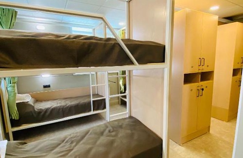 Petropavlovsk-Kamchatskiy Hostel | Хостел VULKAN
