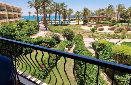Al-Basatin Ski Chalet | شاليه لاجونا باي السخنه Chalet at laguna bay Sokhna