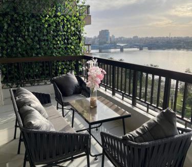 Cairo Apartment | شقة مطلة علي ممشي اهل مصر