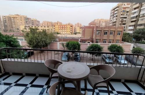 Nasr City Apartment | شقة مكرم عبيد للعائلات فقط 21 families only