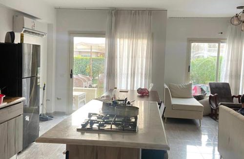 Al-Burulus Villa | فيلا رائعة فرش مودرن على بحر مارينا دلتا