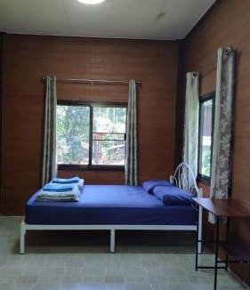 Chom Thong House | บ้านพักพือวา Pue Wa Homestay