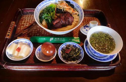 Wujiang Bed & Breakfast | 同里泊·晓烟河景民宿