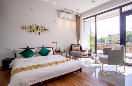 Wujiang Bed & Breakfast | 同里泊·晓烟河景民宿