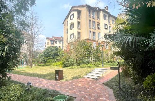 Chongqing Apartment | 哲帆民宿花园洋房江与城店