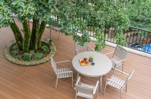Anji Bed & Breakfast | 安吉山楂树民宿 Thorntree's Home