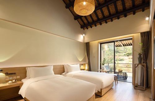 Yi County Bed & Breakfast | 宏村塔川书院Hongcun Resort