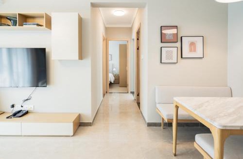 Yinhai Apartment | 家在银滩边