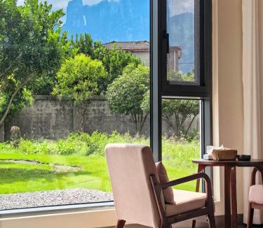 Yongding House | 张家界溪畔民宿-Zhangjiajie The Brookside Hotel