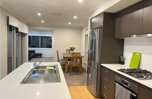 Marsden Park House | 整套别墅出租 holiday house for rent