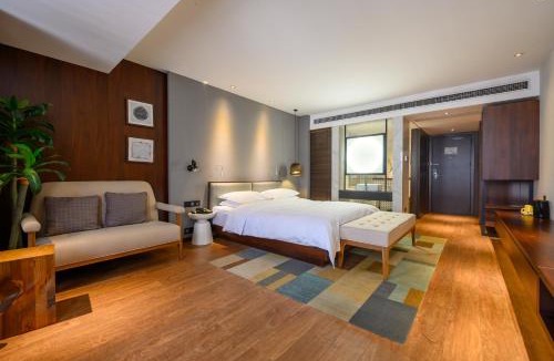 Jiang Bei Hotel | 珠江国际江景酒店北滨路洪崖洞夜景店 Skyline Curated Hotel