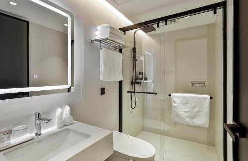 Yuecheng Hotel | 遇萌悦漫居酒店绍兴鲁迅故里景区仓桥直街店