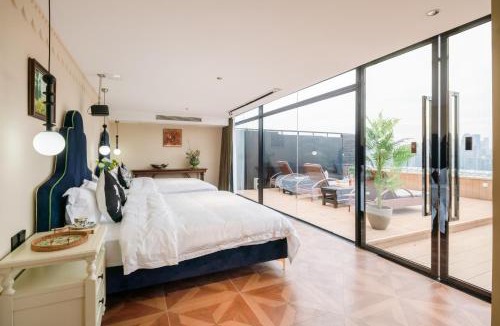 Jeifangbei Central Business District Apartment | 重庆大野江景民宿