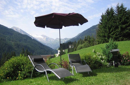 Vorderlanersbach Apartment | 110 m² Apartment ∙ 4 bedrooms ∙ 8 guests