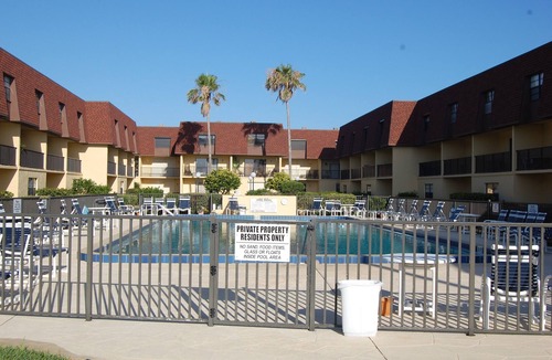 Avon By The Sea Condo | 117 Cocoa Beach Club Direct Oceanfront Next to Pier, Dog Friendly