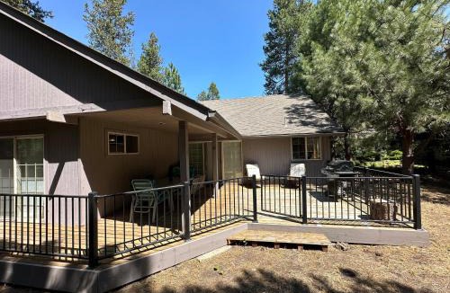Deer Park House | 13 Ollalie