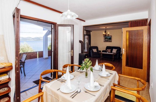 Komoseva House | 140 m² House ∙ 4 bedrooms ∙ 8 guests