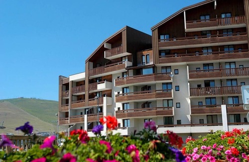 Bergers Apartment | 150m from shops, parking, tv, ski locker, 35m², Alpe d'Huez