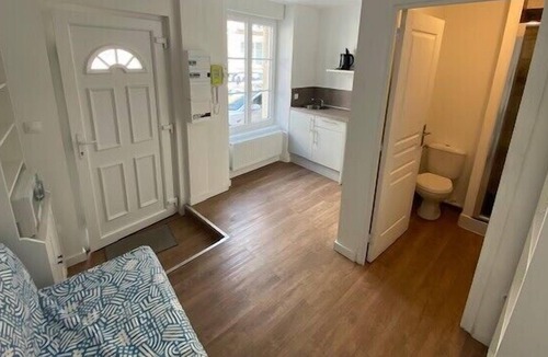 Saint-Jean Eudes Saint-Gilles Apartment | 15m² for 2 near the Castle and the Port of Caen!