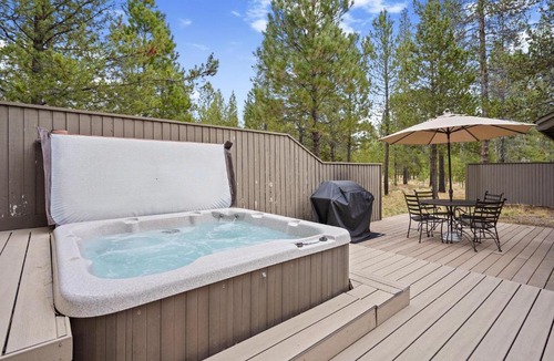 Sunriver House | 19 East Butte