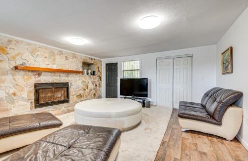 Cocoa House | 2 Mi to Cocoa Riverfront Park Home with Patio!