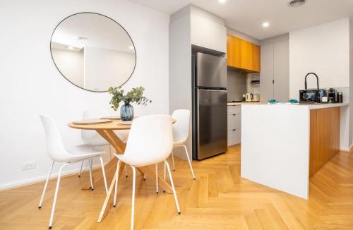 Braddon House | 2-Storey Lumiere Townhouse with Private Courtyard - Hosted by Canstay