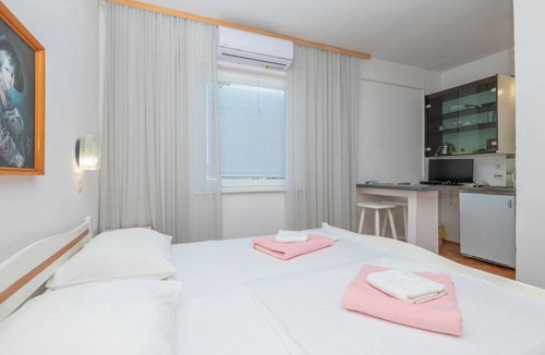 Stari Grad Apartment | 20 m² Apartment ∙ 2 guests