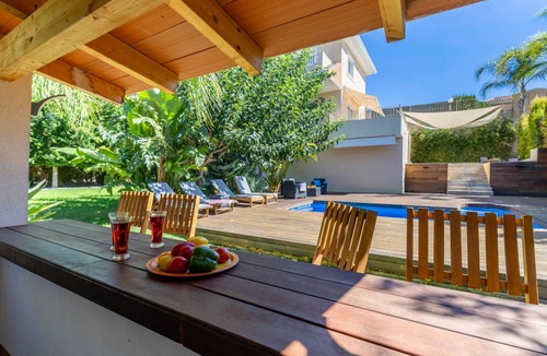 Busot Villa | 200 m² Villa ∙ 3 bedrooms ∙ 6 guests