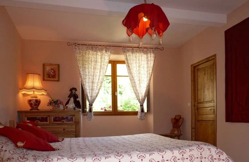Saint-Martin-en-Vercors House | 250 m² House ∙ 6 bedrooms ∙ 12 guests