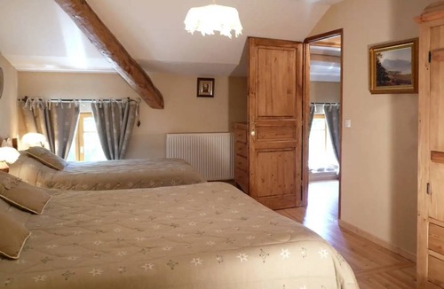 Saint-Martin-en-Vercors House | 250 m² House ∙ 6 bedrooms ∙ 12 guests