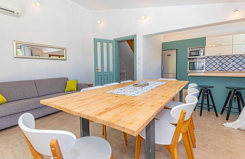 Sibenik House | 3 bedroom amazing home in Mravnica