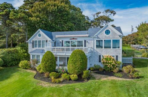 South Harwich House | 38 South Chatham Road Harwich -Windsong