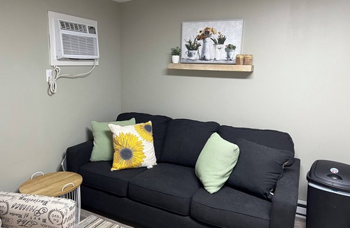 Roxboro Apartment | 4 Blocks from UPTOWN, all new renovation, SUPER NICE!