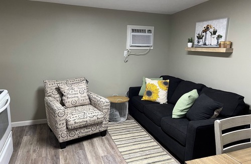 Roxboro Apartment | 4 Blocks from UPTOWN, all new renovation, SUPER NICE!