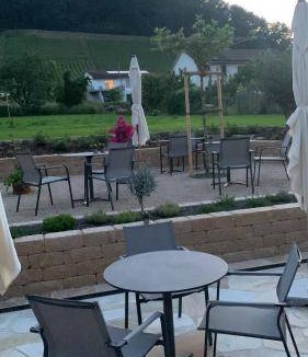 Bas-Vully Hotel | 50 m² Hotel ∙ 2 guests