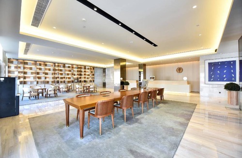 Lubei District Hotel | 50 m² Hotel ∙ 4 guests