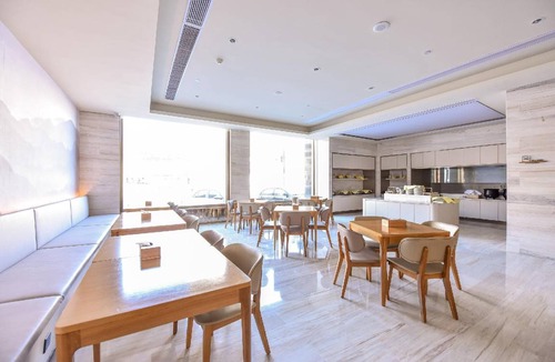 Lubei District Hotel | 50 m² Hotel ∙ 4 guests