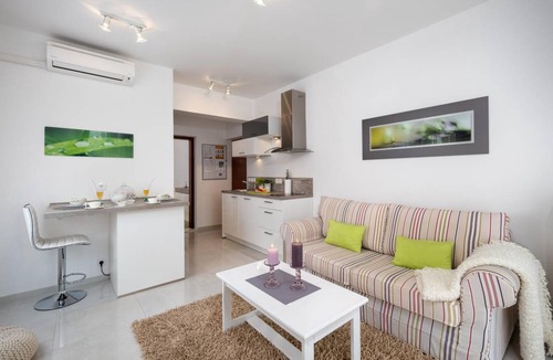 Dramalj Apartment | 66 m² Apartment ∙ 2 bedrooms ∙ 4 guests