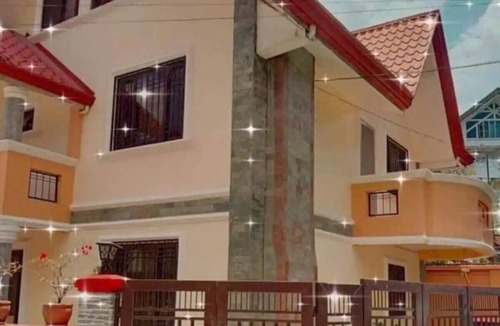 Baguio House | 7 minutes away from the Famous Burnham Park and SM City Baguio