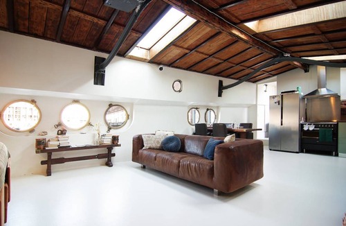 Amsterdam West Apartment | 70 m² Apartment ∙ 2 guests