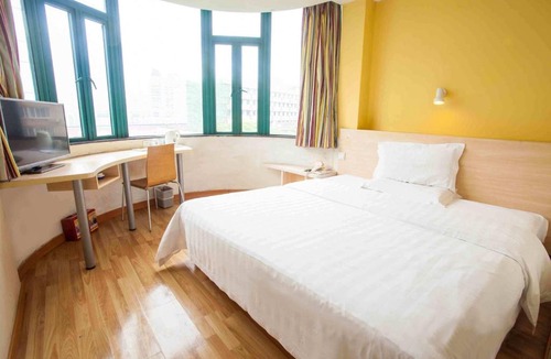 Chaoyang Hotel | 7Days Inn Beijing Sihui East Metro Station No.1