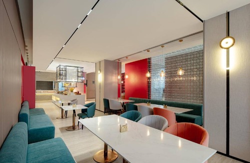 Gucheng Hotel | 80 m² Hotel ∙ 2 guests