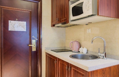 Beijing Road Apartment | 83 m² Serviced apartment ∙ 4 guests