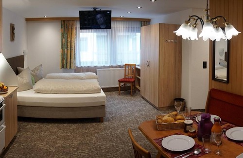 Lanersbach Apartment | 90 m² Apartment ∙ 3 bedrooms ∙ 6 guests